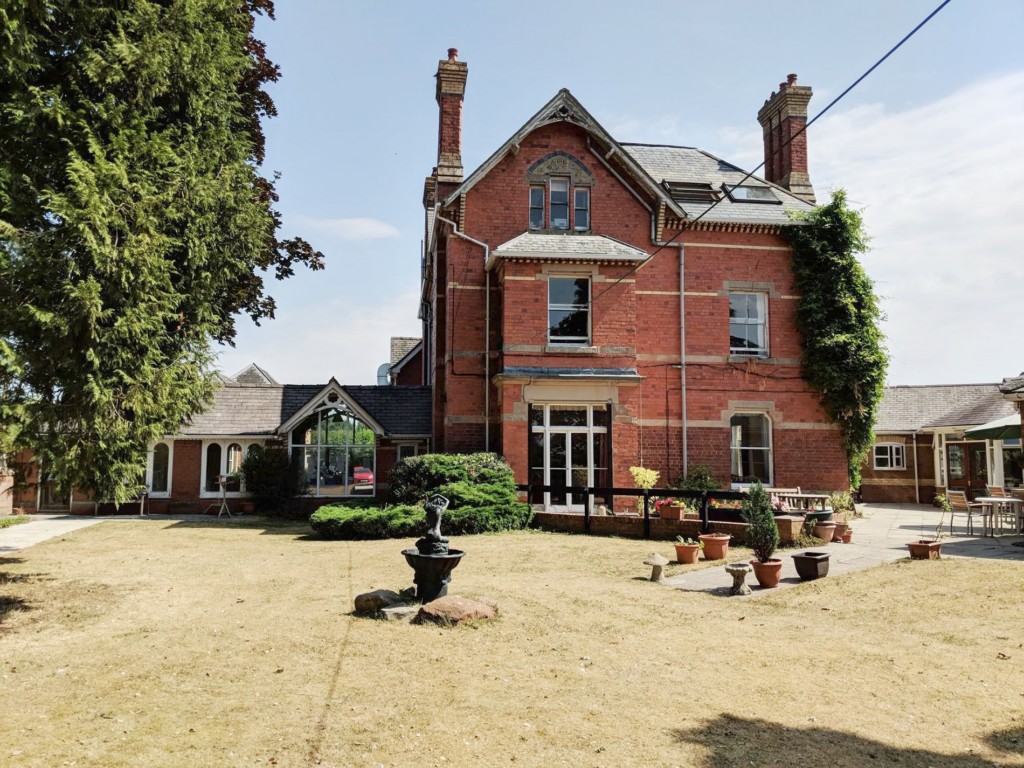 Former care home on sale for 600 000